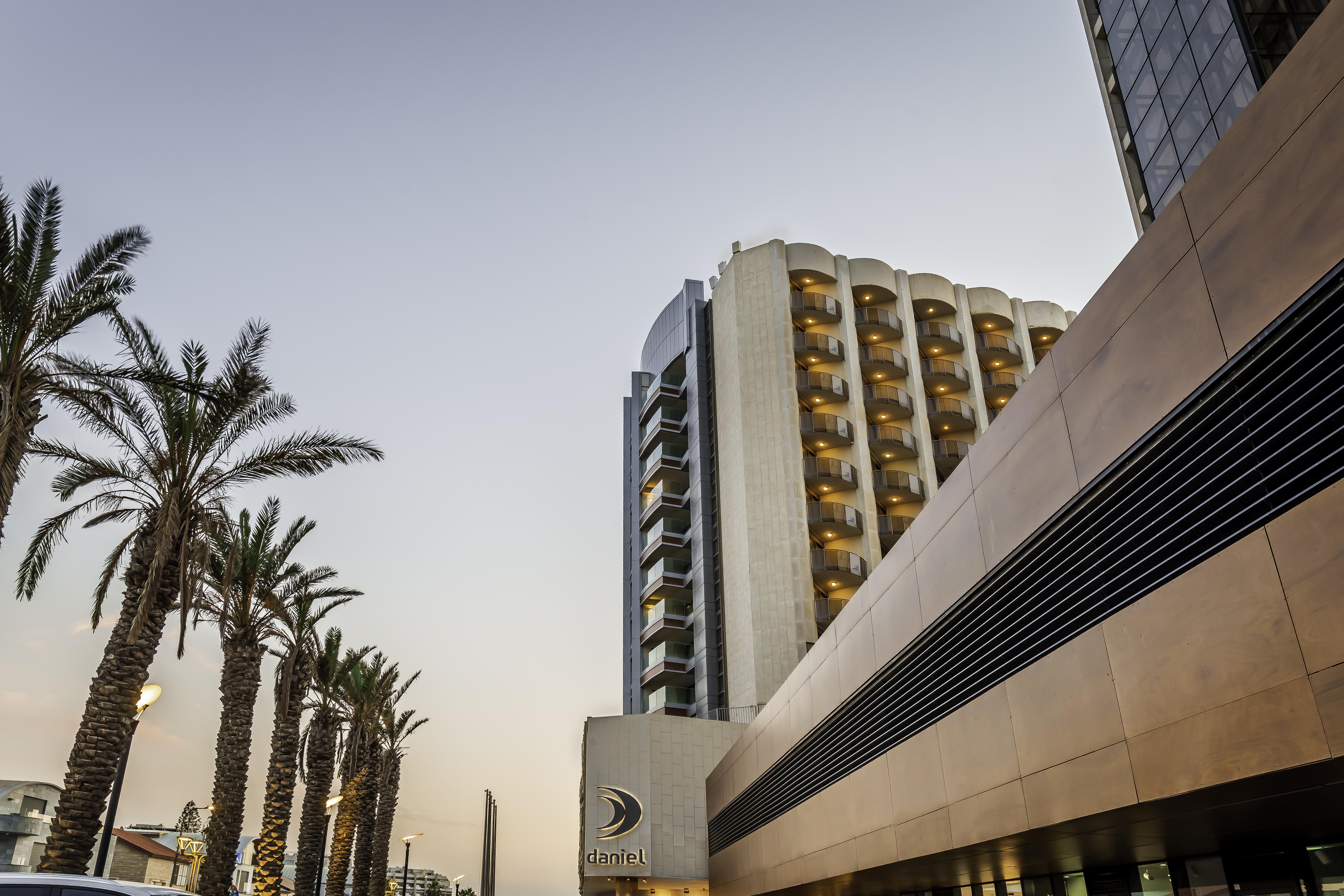 Daniel Herzliya Hotel Bagian luar foto